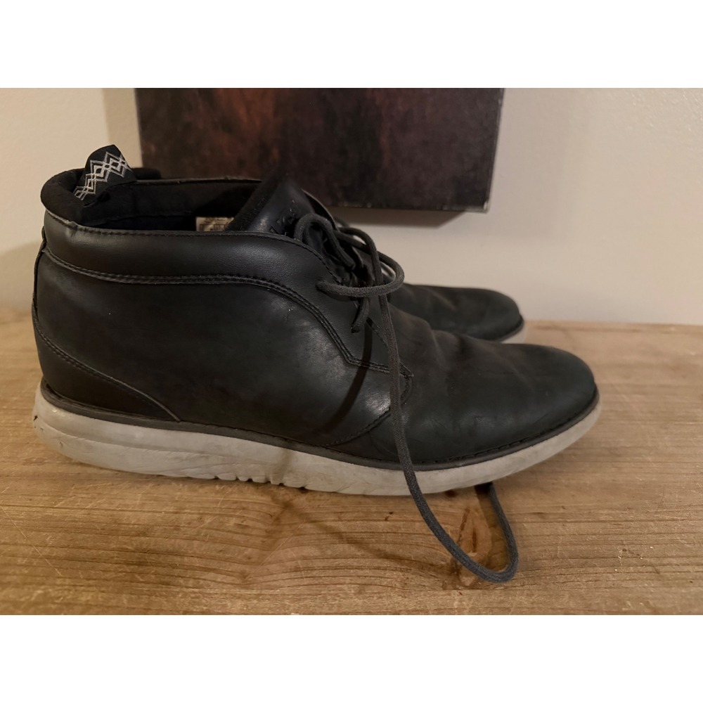UGG Neumel Flex Black Leather Chukka Boots Mens 10.5 1104976